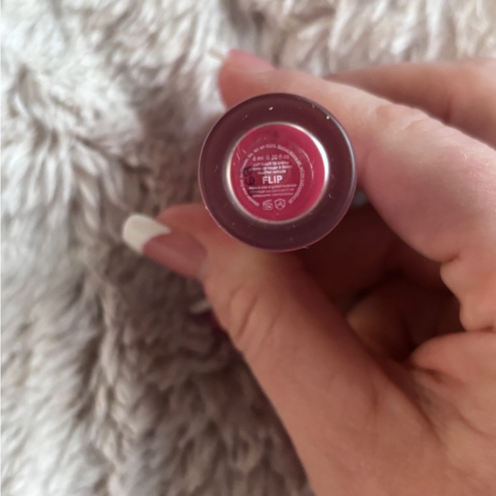 Glossier G Suit Lip Crème in the Shade Flip - .20 fl oz New in Box - Picture 8 of 8